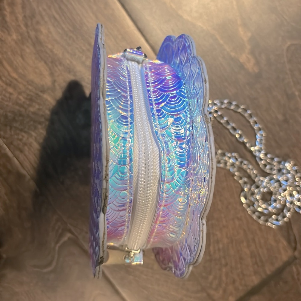 Seashell Purse - Picture 2 of 3
